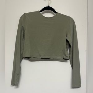 H&M long sleeve green crop shirt with open back